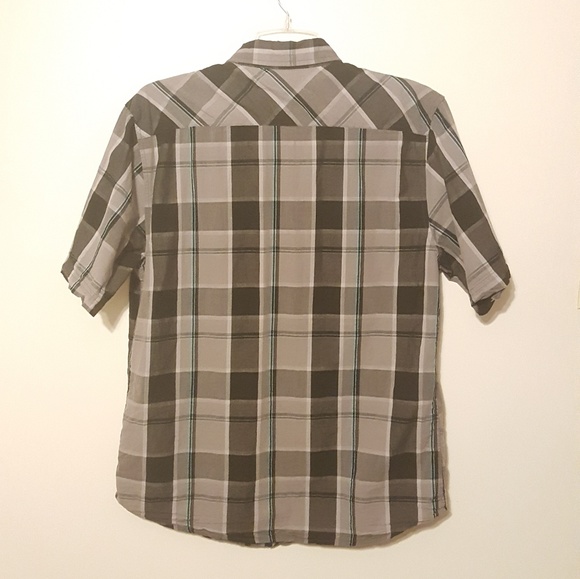 SOLD      ♦️3/$12♦️Mens XL Ocean Current shirt - Picture 2 of 5